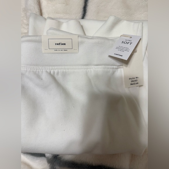 NWT Reflex SZ med ultra soft hoody and ultra soft joggers. - Picture 3 of 7